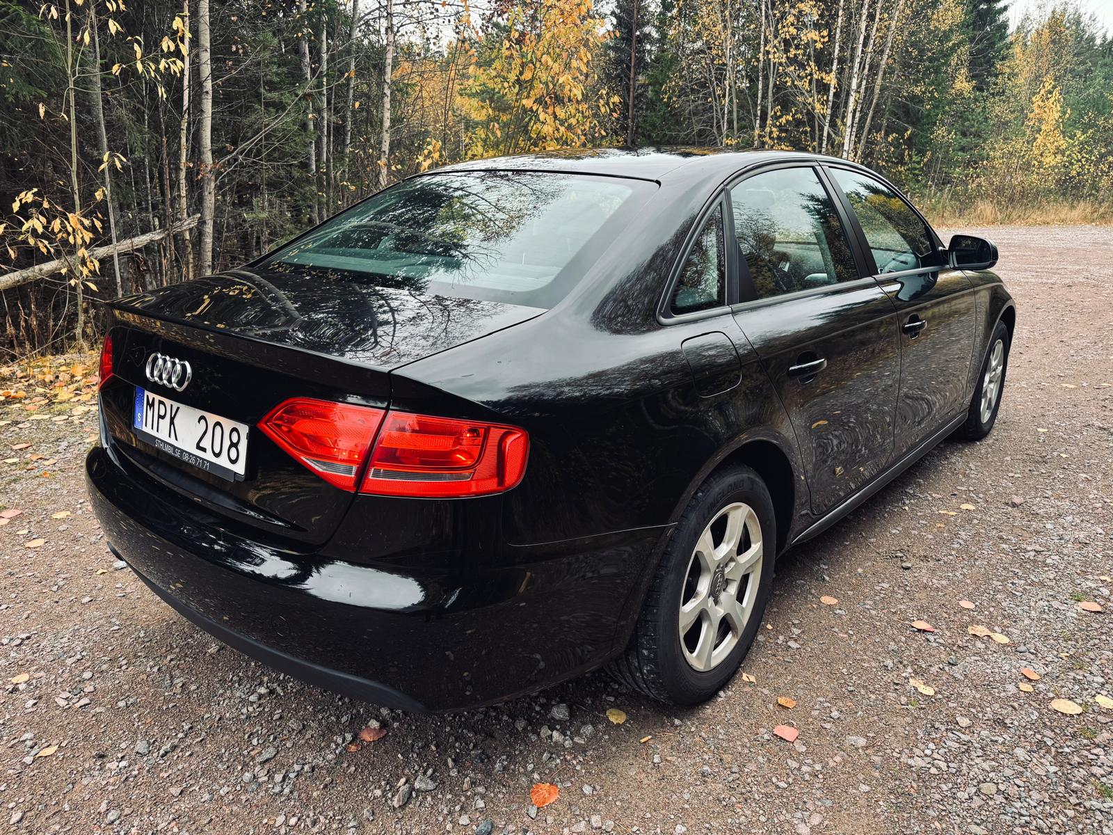 Audi A4 2.0 TDI 2011, bild 3/6