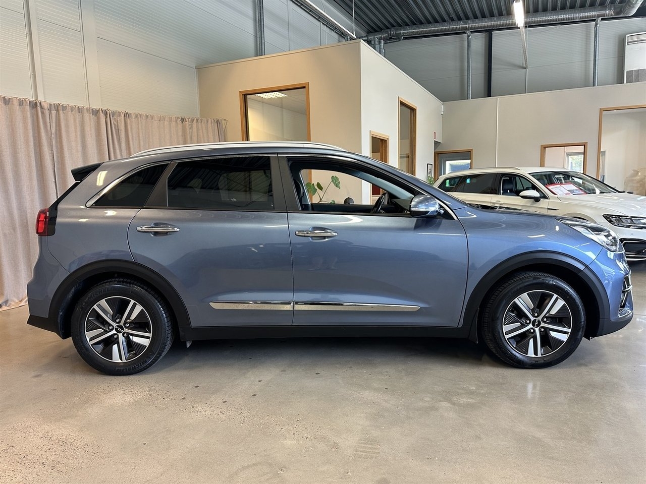 Kia Niro 1.6 GDI PlugIn-Hybrid 2022, bild 2/10