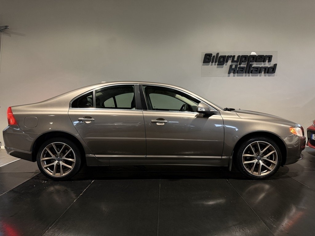 Volvo S80 D5 DPF Summum 2009, kuva 7/10