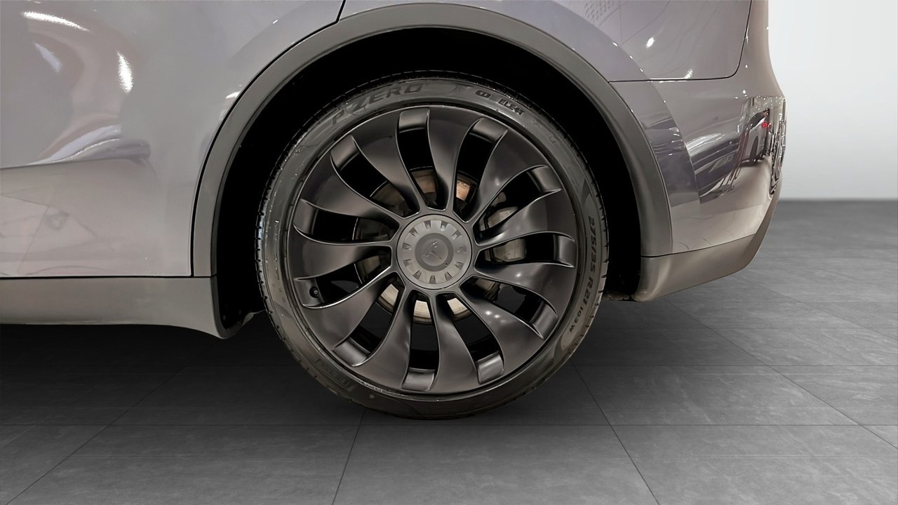 Tesla Model Y 2023, bild 6/10