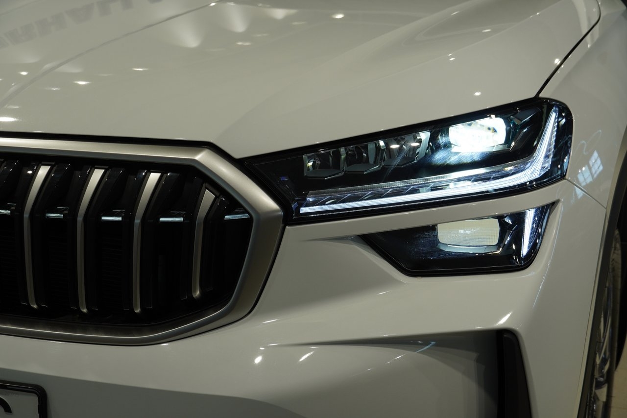 Skoda Kodiaq 1.5 TSI iV PHEV Selection 2026, bild 2/10