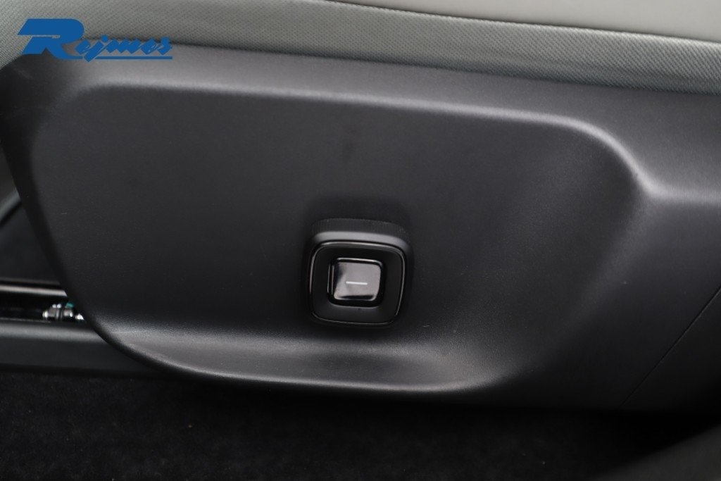Volvo EX30 Performance Ultra 2025, bild 7/10
