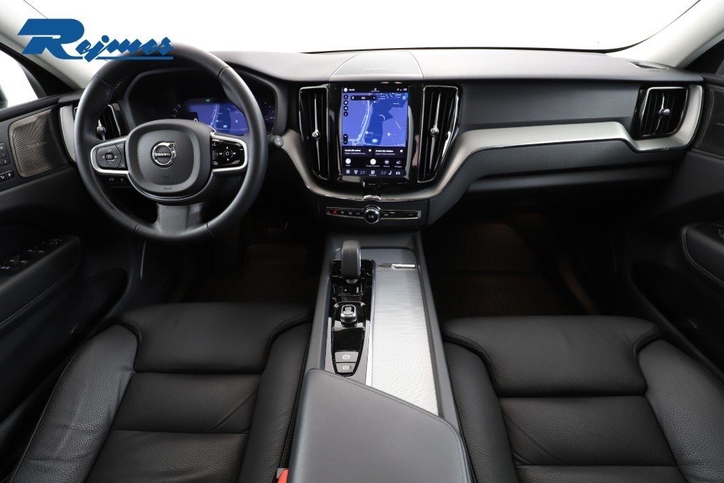 Volvo XC60 Plus Dark Nordic 2025, bild 2/10