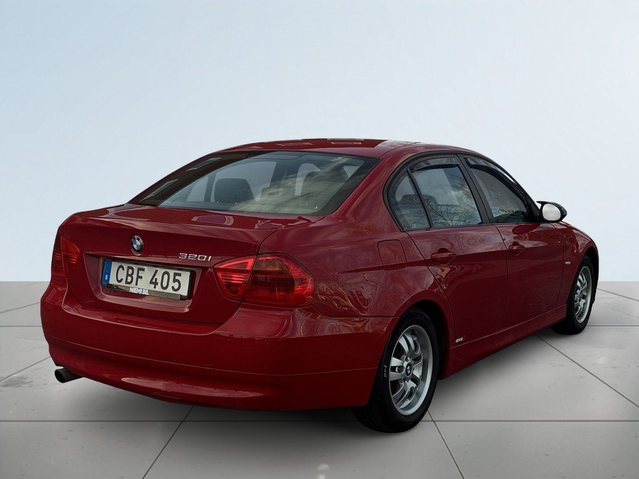 BMW 320i 2007, photo 6/19