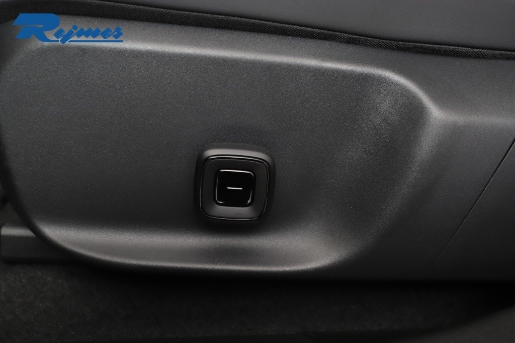 Volvo EX30 Extended Range Plus 2026, bild 7/10