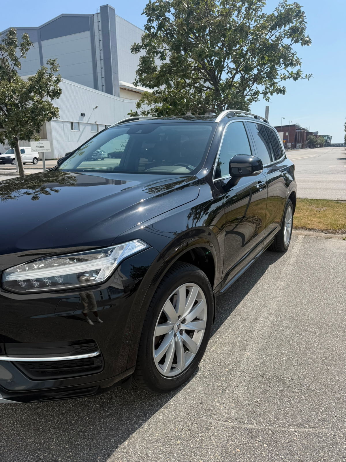 Volvo XC90 D5 2017, bild 2/4