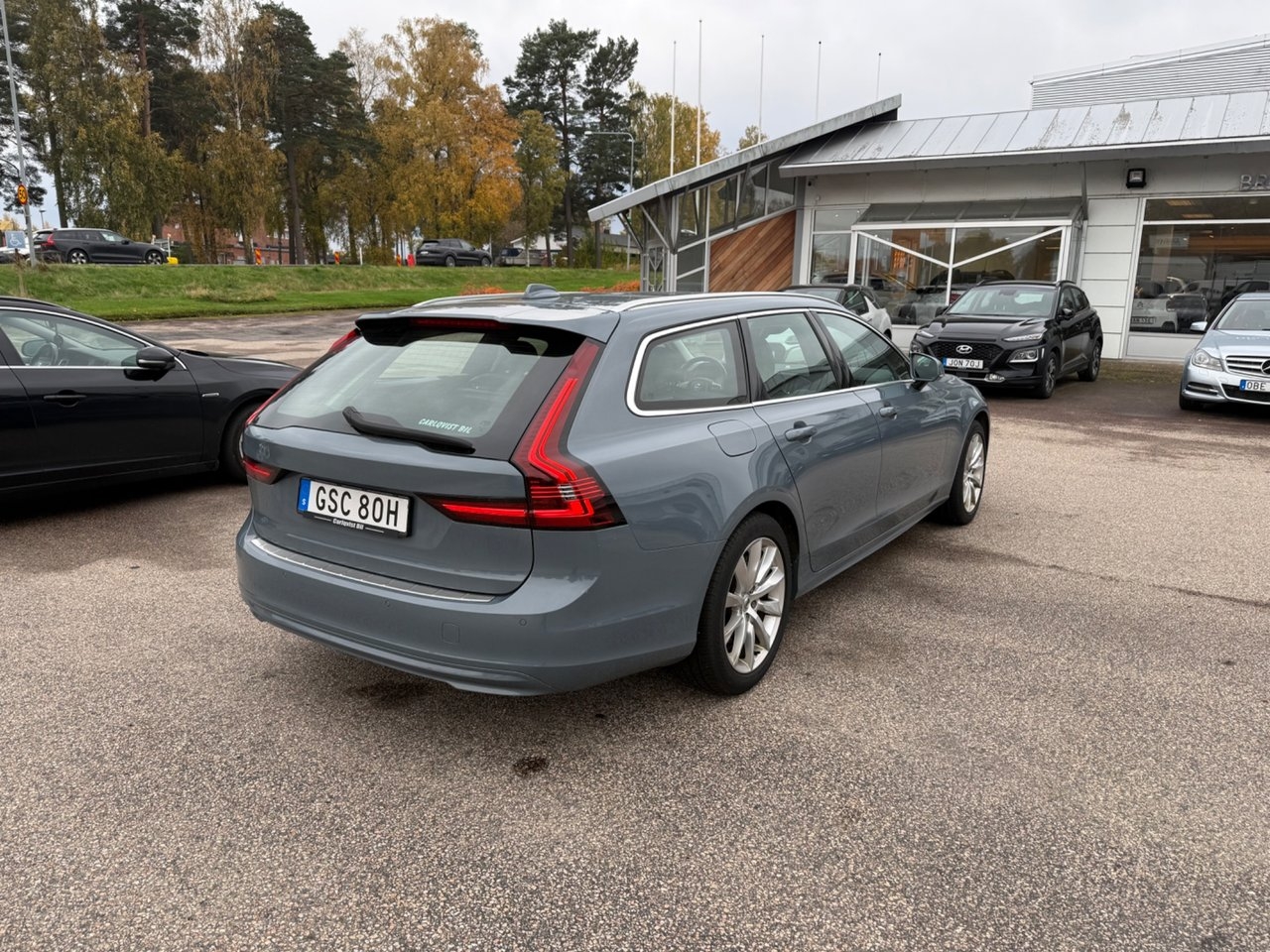 Volvo V90 B4 Diesel Momentum Advanced 2021, bild 2/10