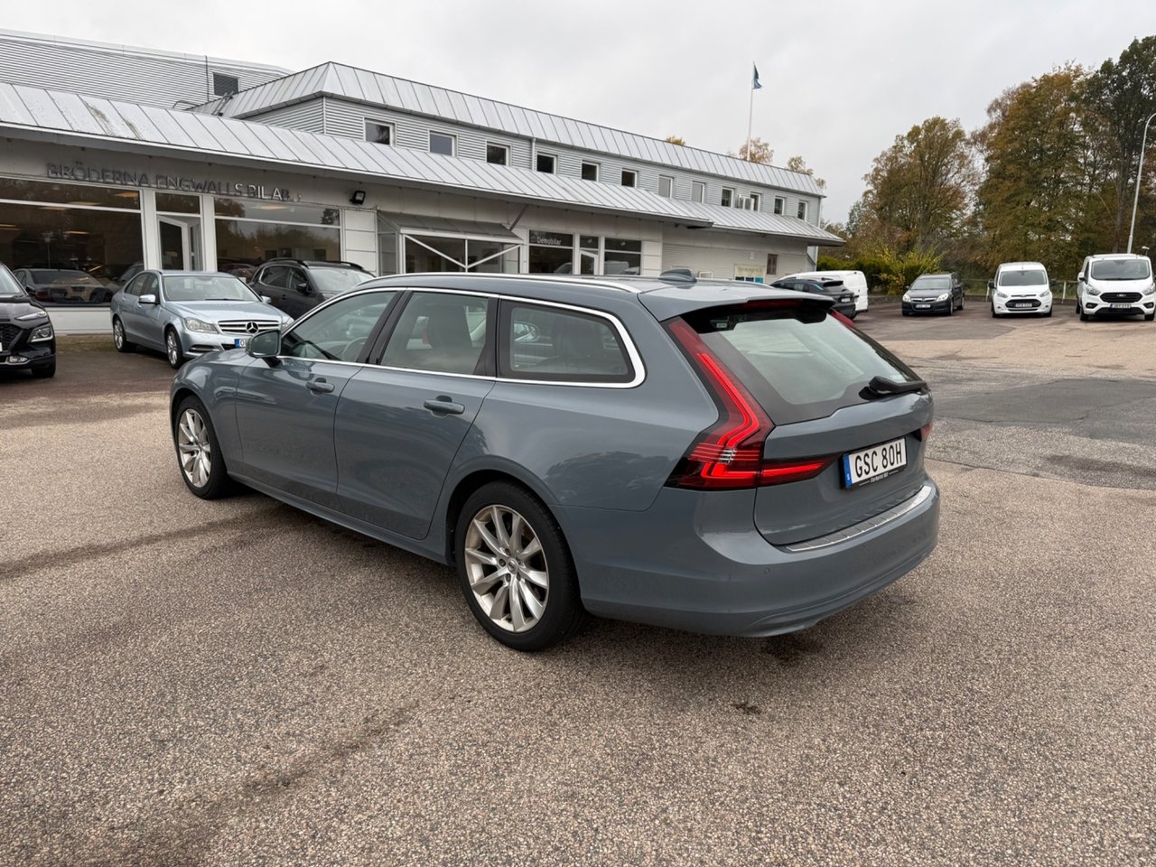 Volvo V90 B4 Diesel Momentum Advanced 2021, bild 3/10