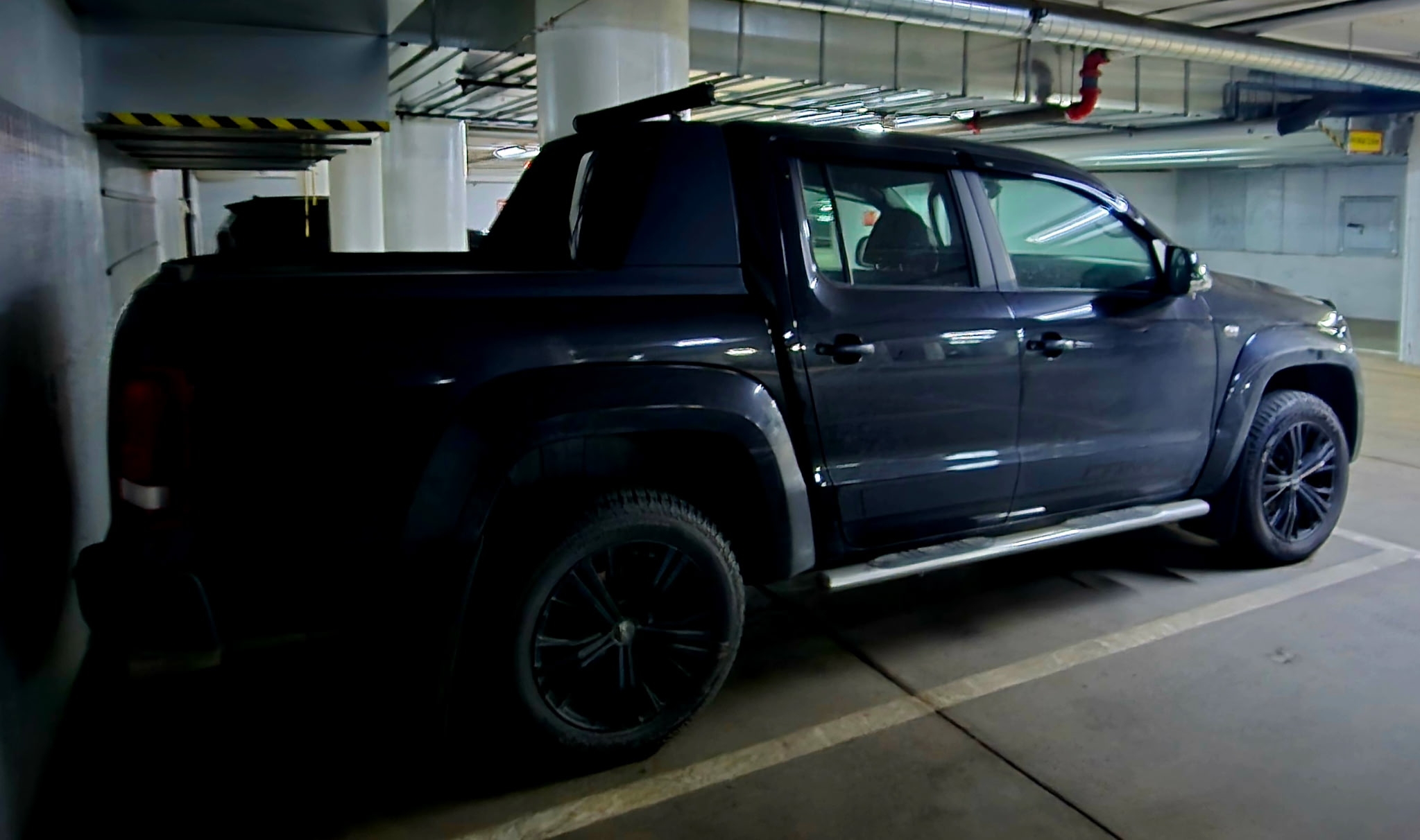 Volkswagen Amarok 3.0 V6 TDI SCR 2019, bild 2/7