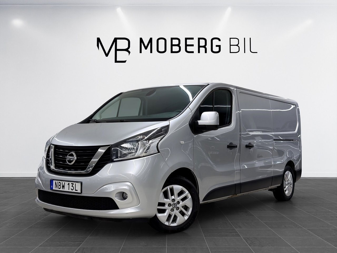 Nissan NV300