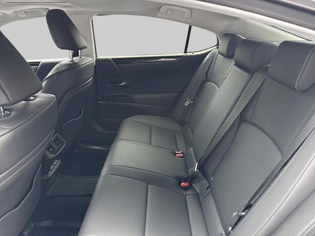Lexus ES 300h 2022, bild 7/10