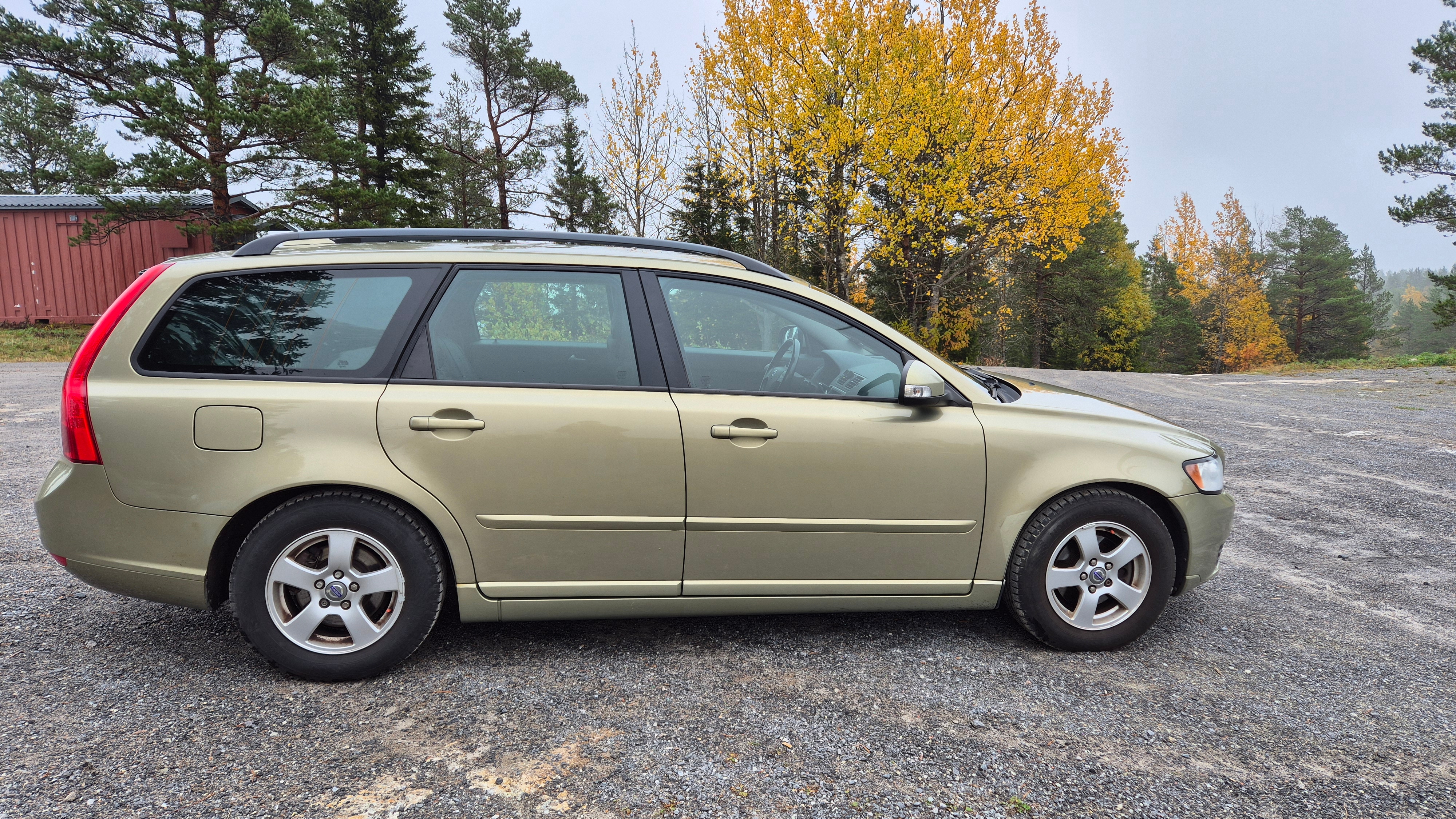 Volvo V50 2010, kuva 2/10