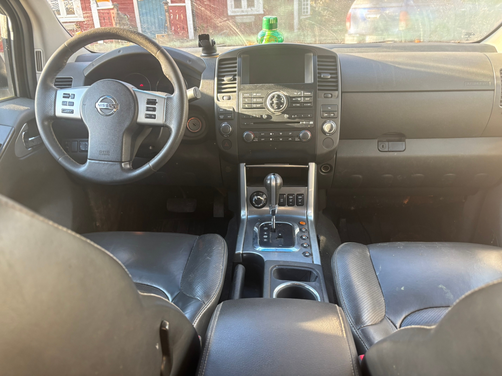 Nissan Navara 3.0 dCi 2011, bild 6/8