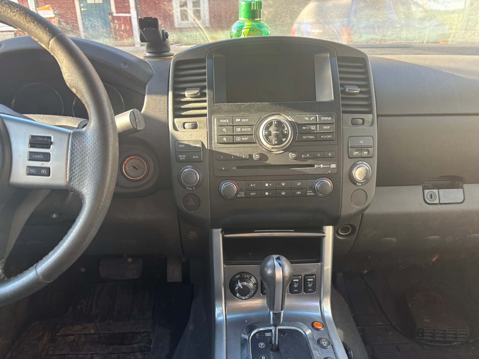 Nissan Navara 3.0 dCi 2011, bild 3/8