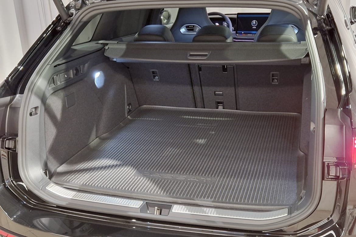 Volkswagen Passat 1.5 eHybrid R-Line 2027, bild 6/10