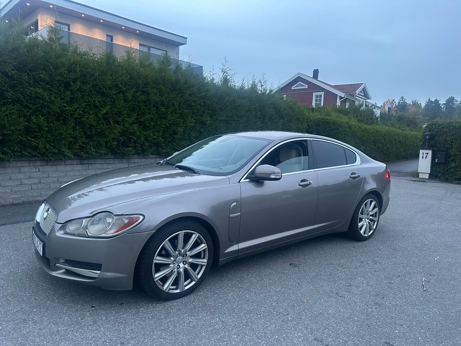 Jaguar XF 2.7 V6 Diesel 2009, bild 3/14