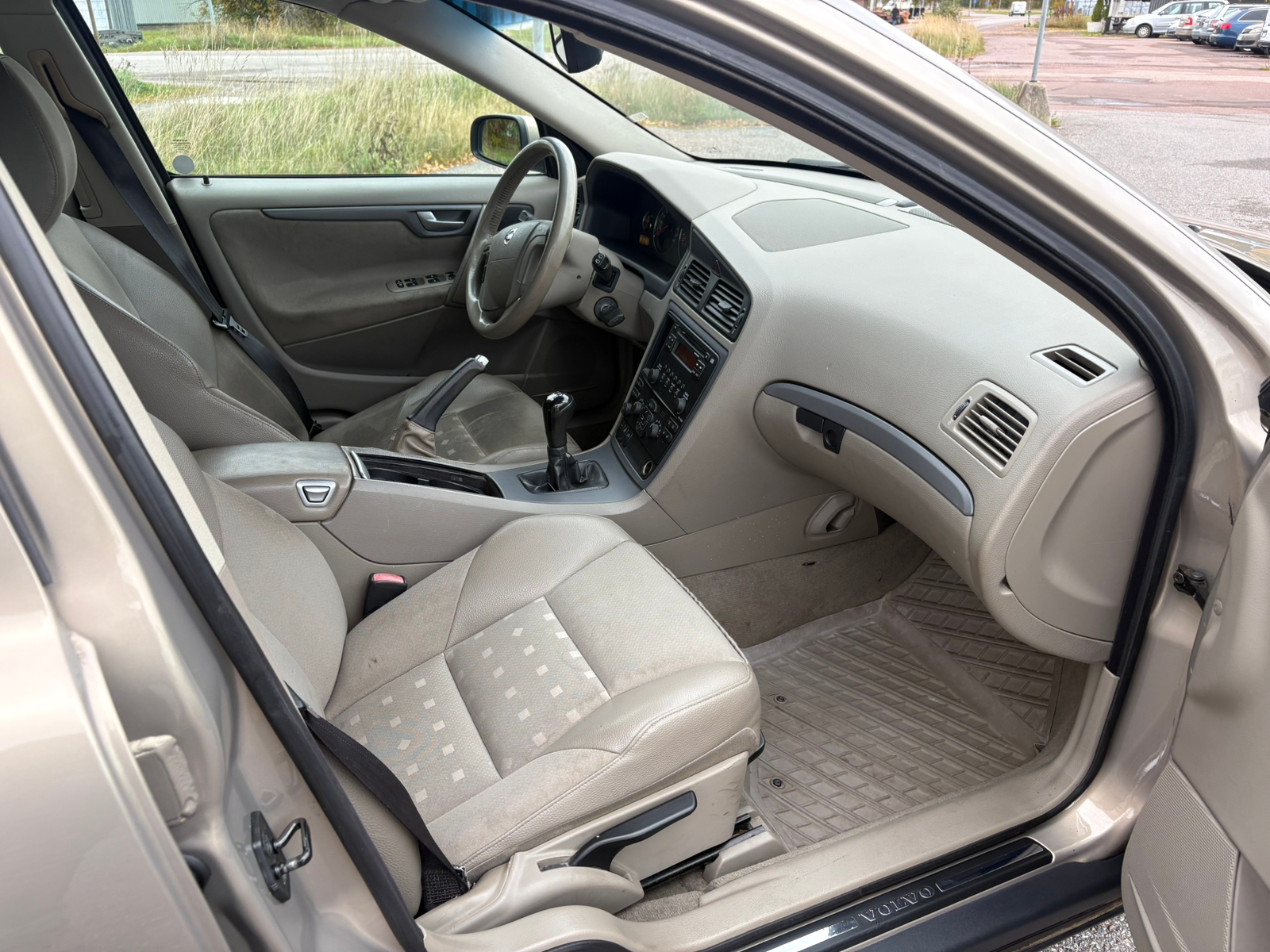 Volvo V70 2.5T 2005, kuva 5/8