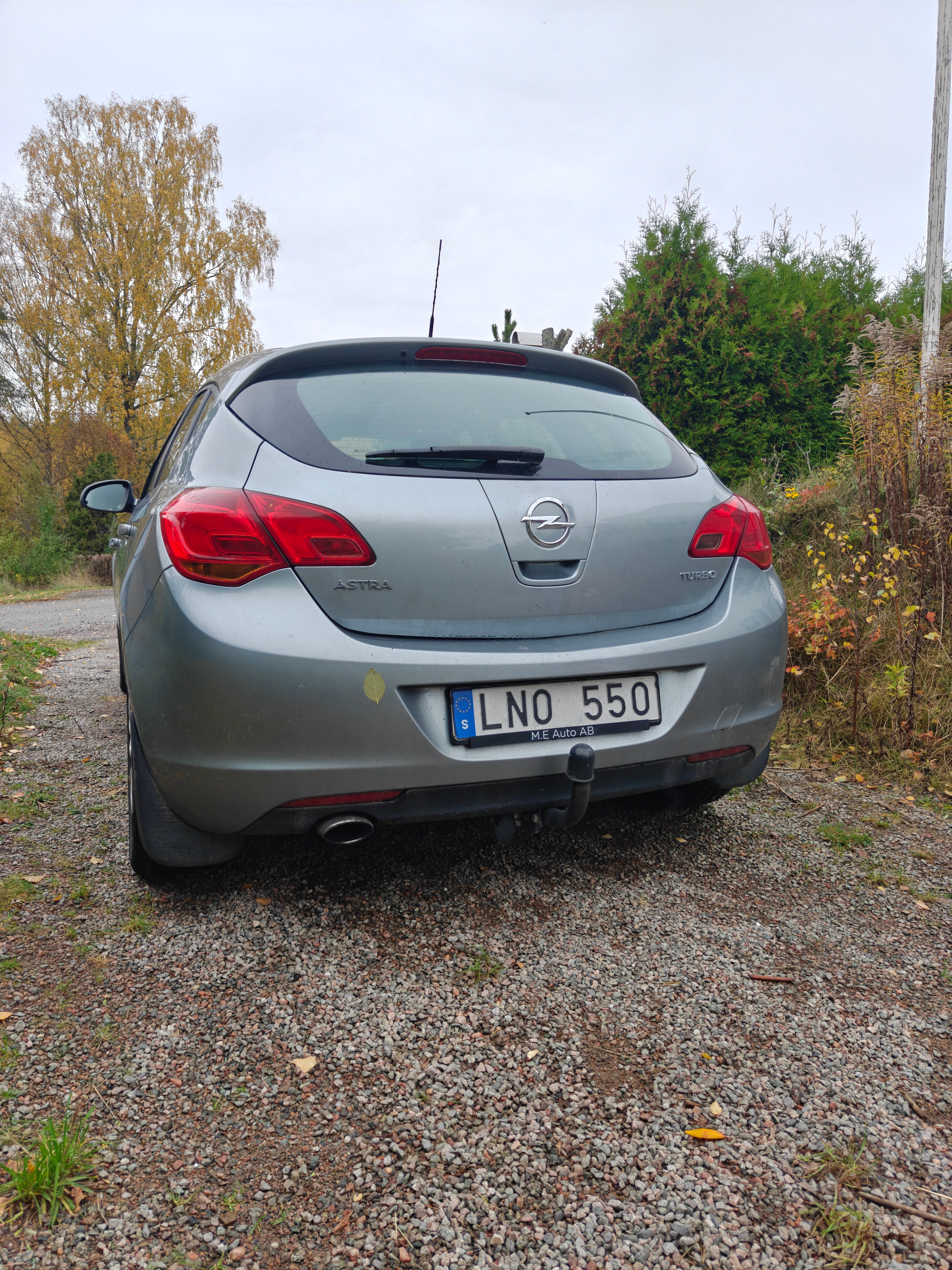 Opel Astra 1.4 Turbo 2010, bild 4/6