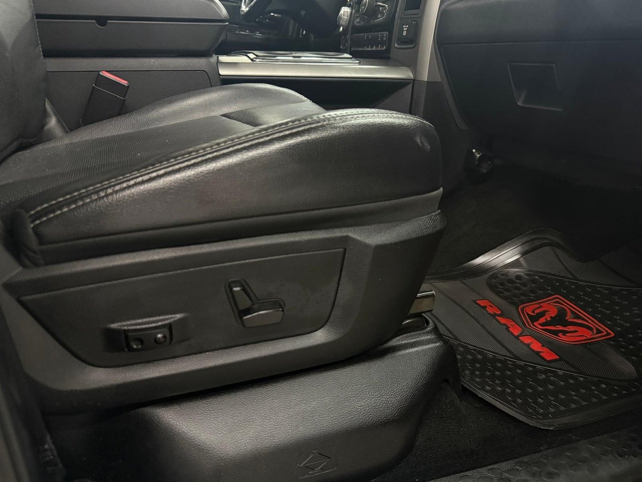 RAM 1500 2014, photo 7/10