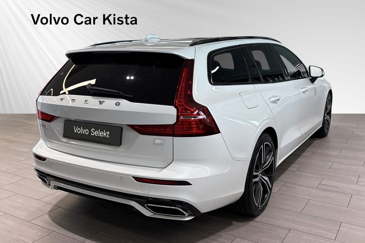 Volvo V60 T8 R Design 2022, photo 5/10