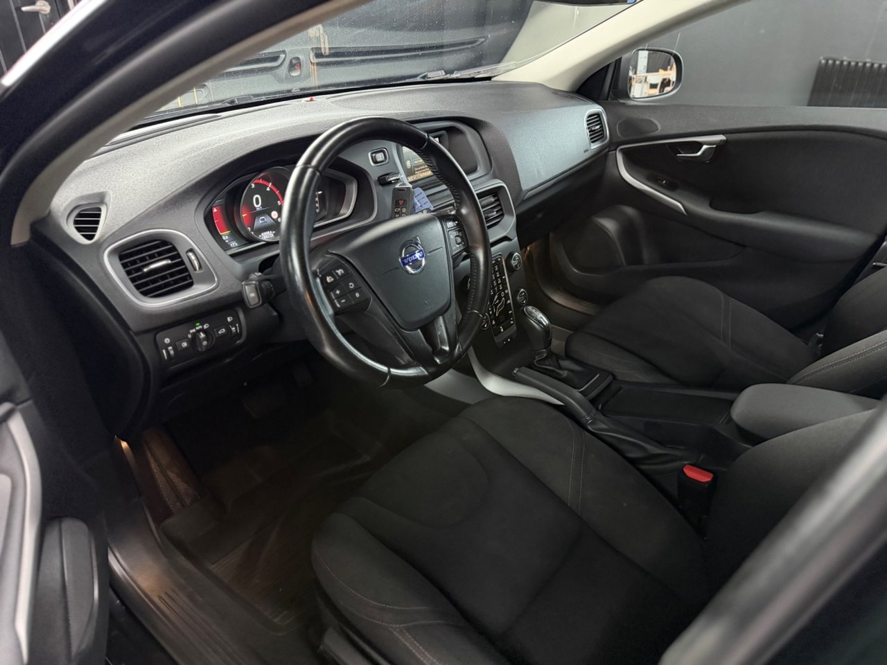 Volvo V40 D2 Kinetic 2016, bild 6/10