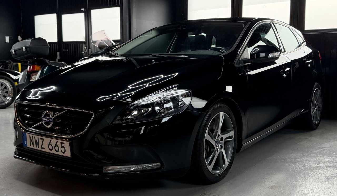 Volvo V40 D2