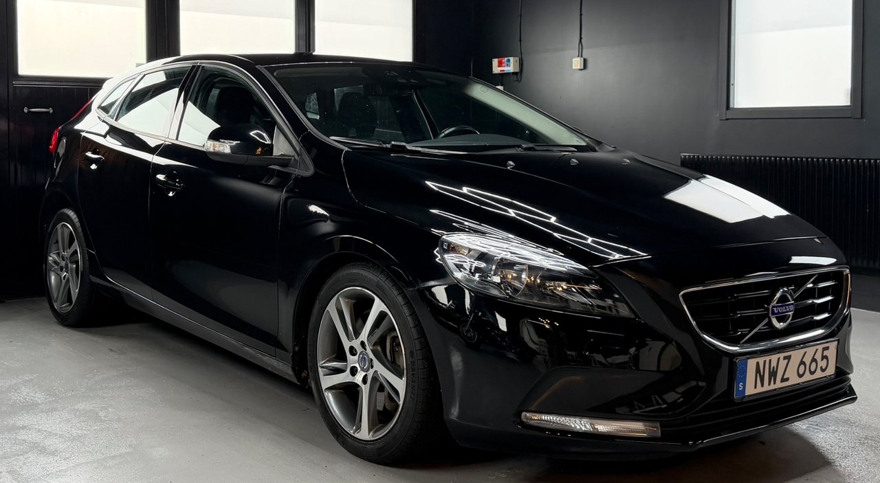 Volvo V40 D2 Kinetic 2016, bild 2/10