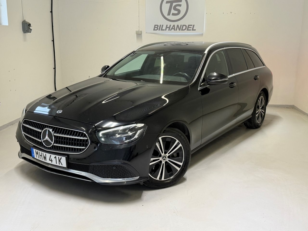 Mercedes-Benz E 220 d 2021, bild 2/10