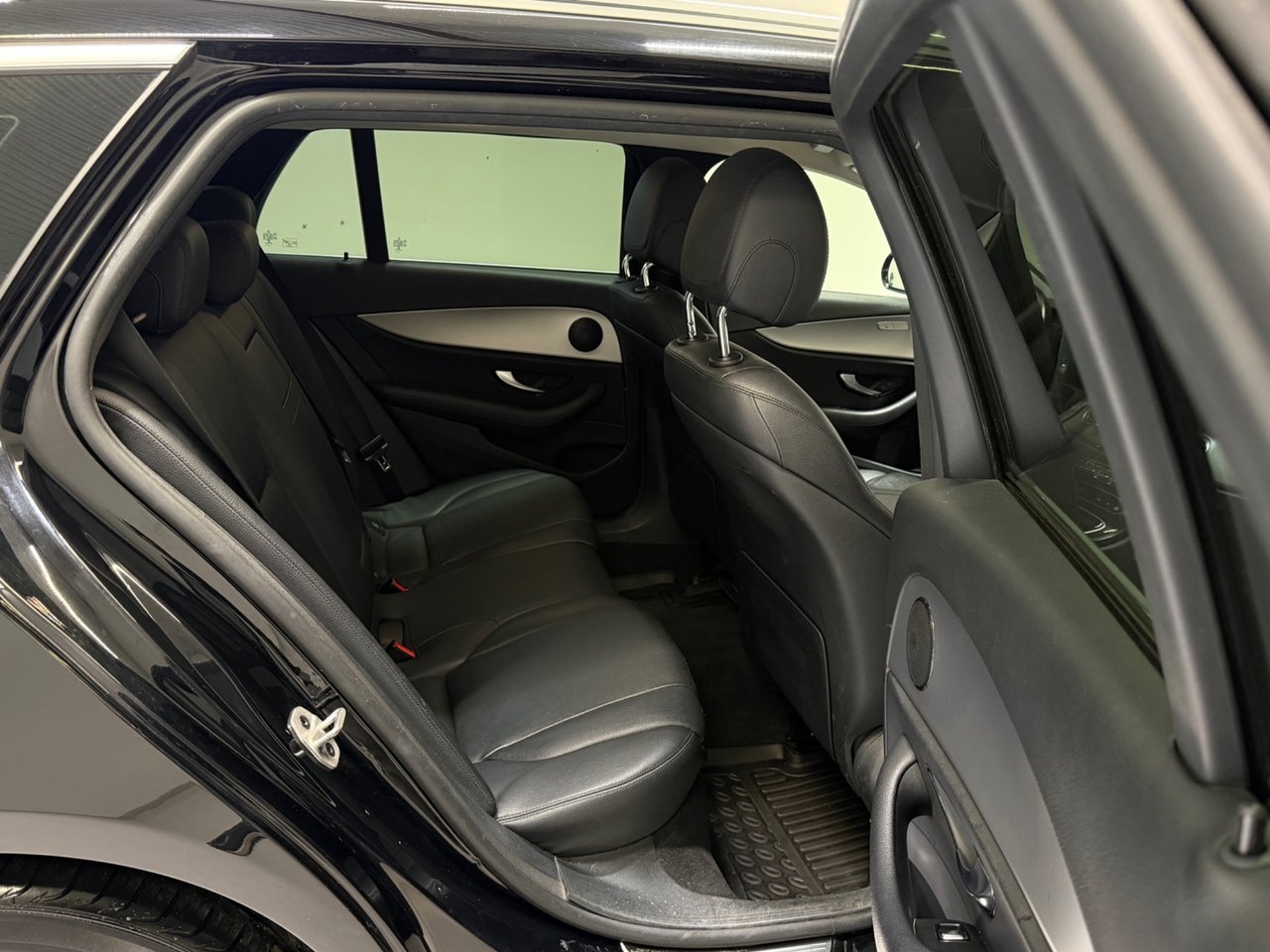 Mercedes-Benz E 220 d 2021, bild 7/10