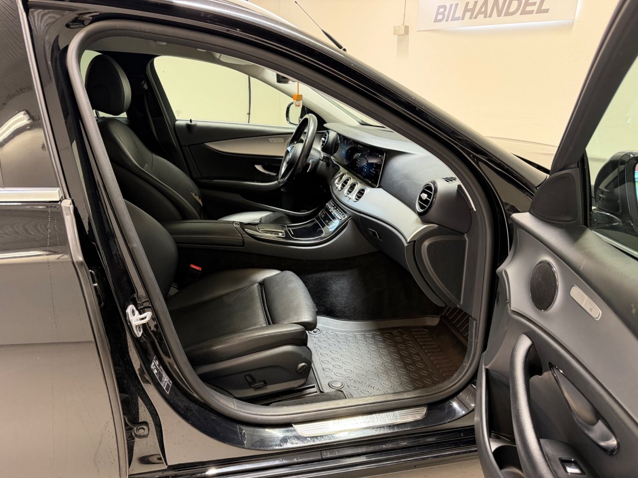 Mercedes-Benz E 220 d 2021, bild 6/10
