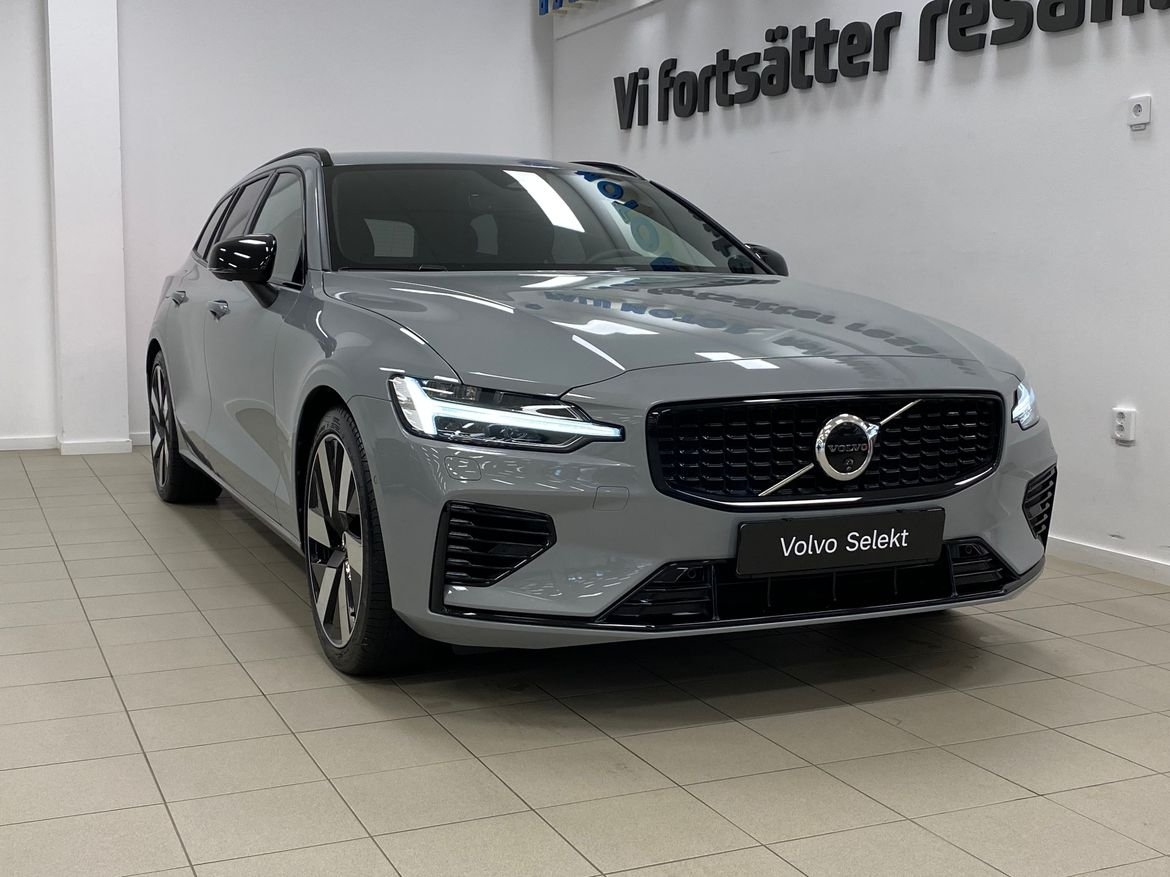 Volvo V60 T6 Plus Dark 2024, kuva 2/10