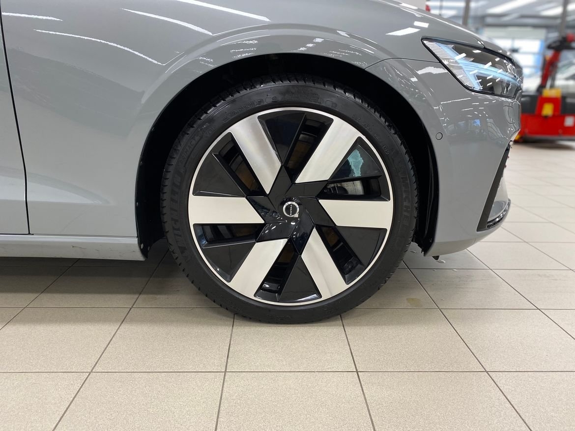 Volvo V60 T6 Plus Dark 2024, kuva 6/10