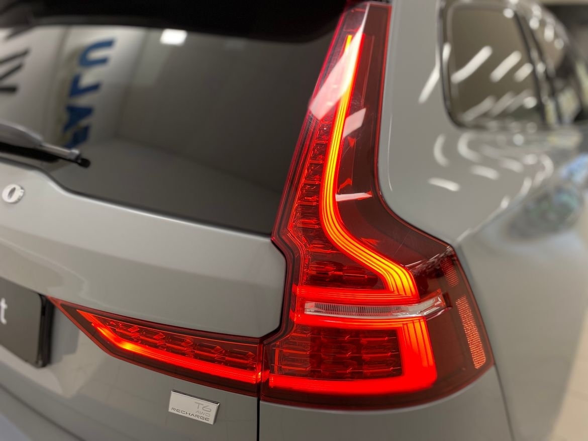 Volvo V60 T6 Plus Dark 2024, kuva 7/10
