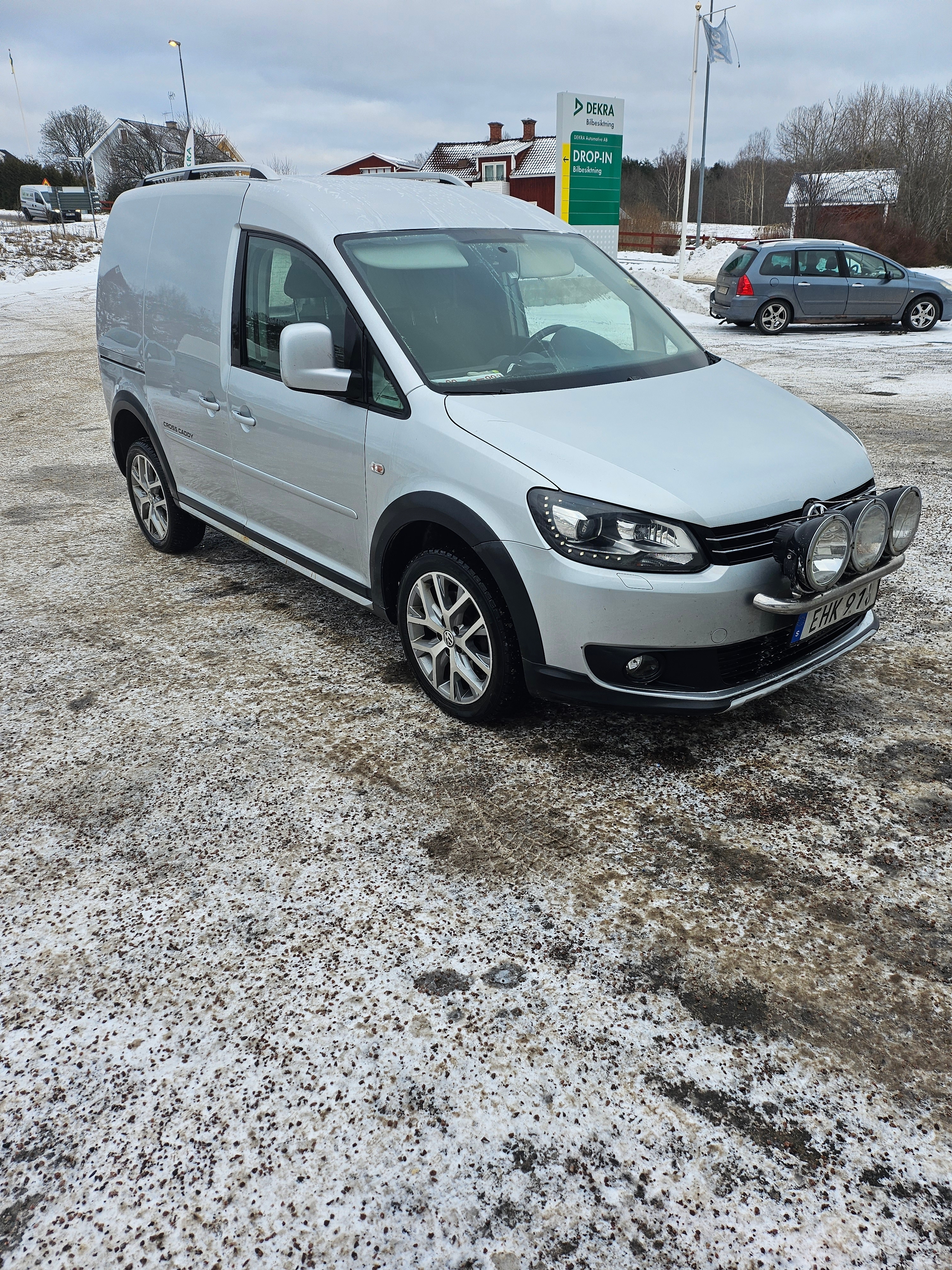 Volkswagen Caddy 2.0 TDI 2014, bild 2/4