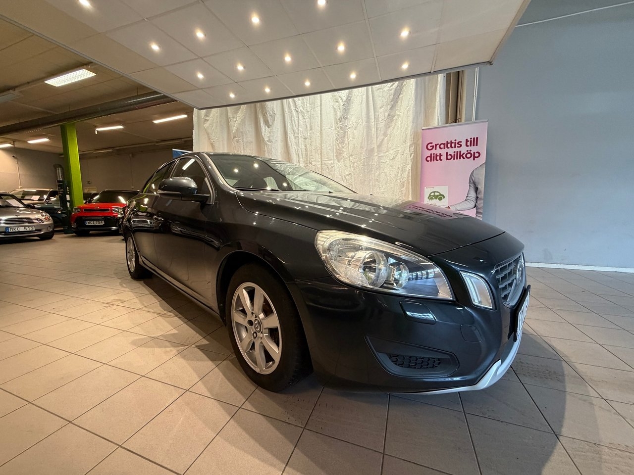 Volvo S60 Kinetic 2012, kuva 3/10