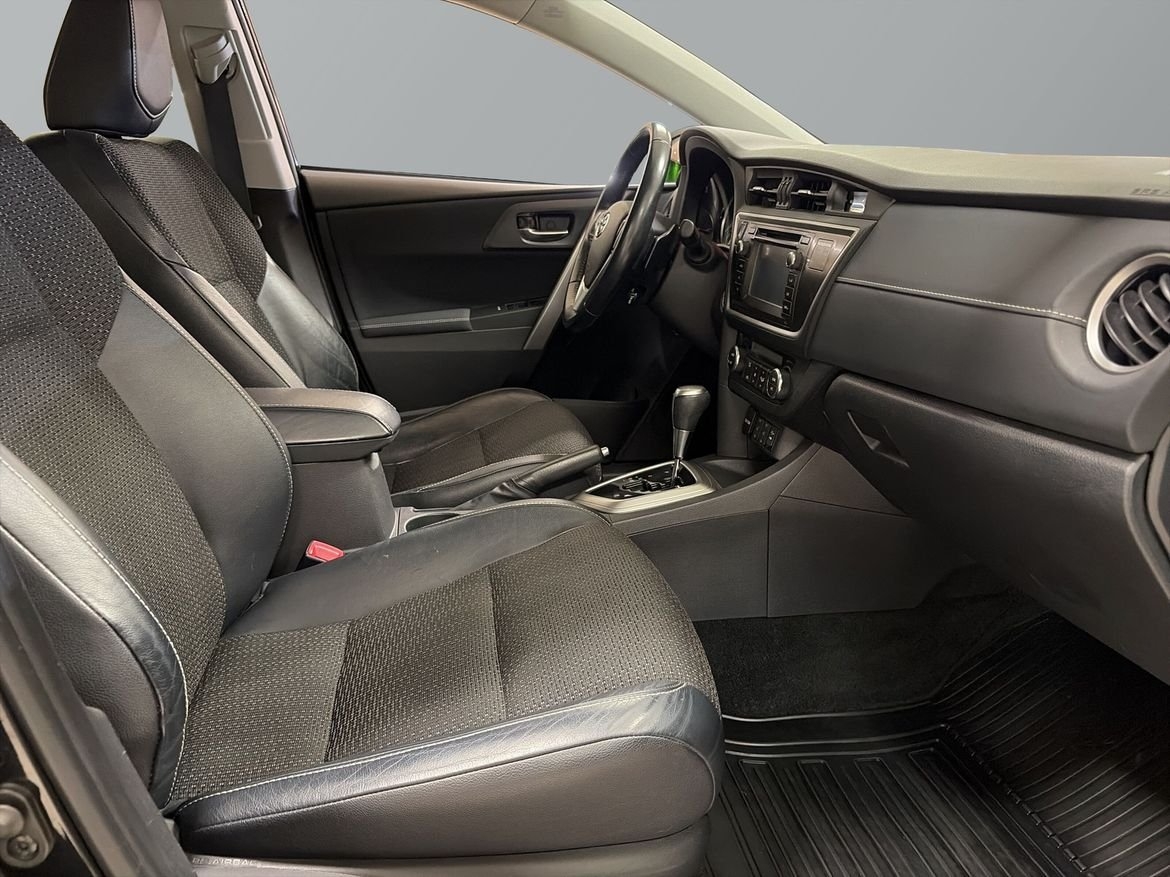 Toyota Auris 1.6 Executive 2014, bild 7/10