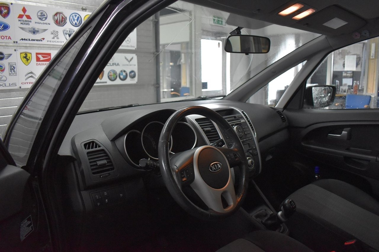 Kia Venga 2011, bild 4/10