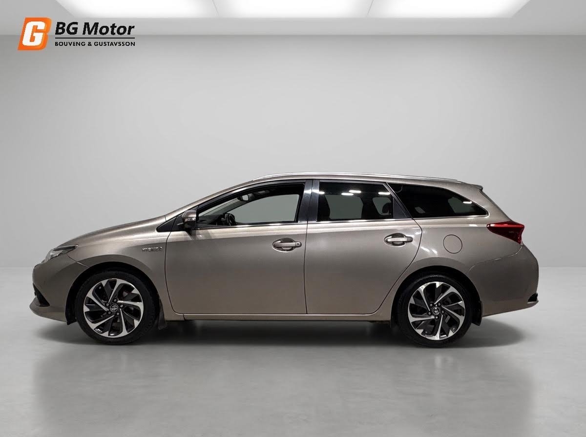 Toyota Auris 1.8 Hybrid 2015, bild 6/10