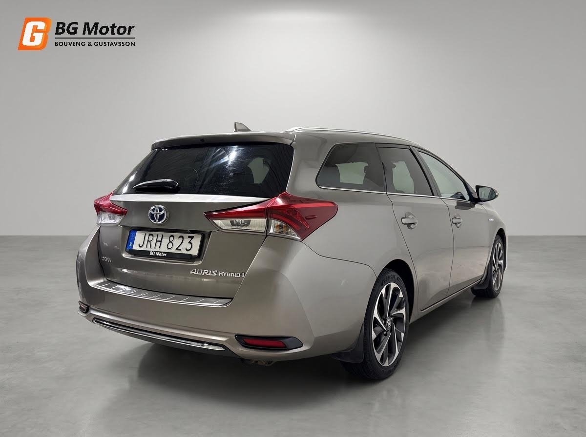Toyota Auris 1.8 Hybrid 2015, bild 4/10