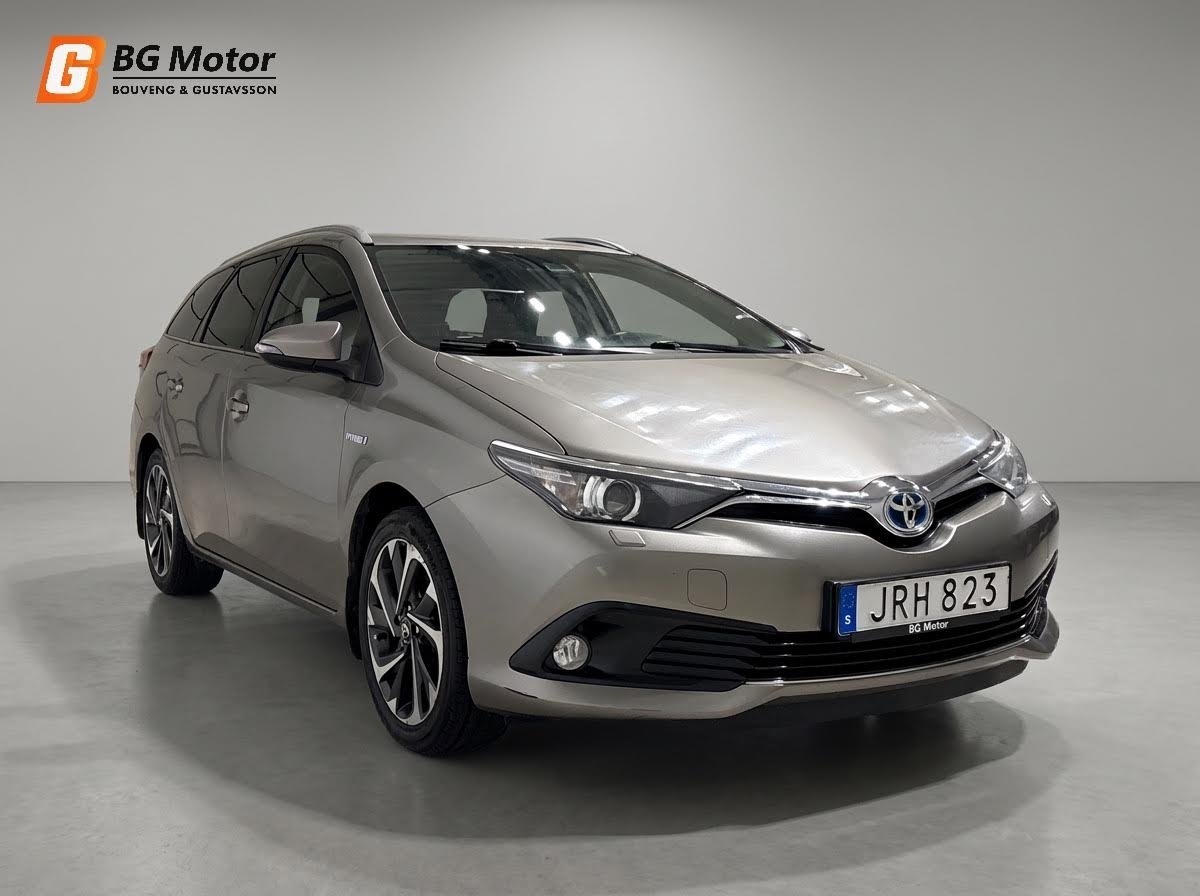 Toyota Auris 1.8 Hybrid 2015, bild 2/10