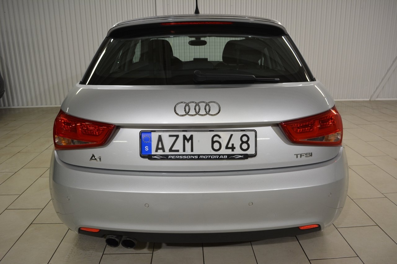 Audi A1 1.4 TFSI 2012, bild 5/10