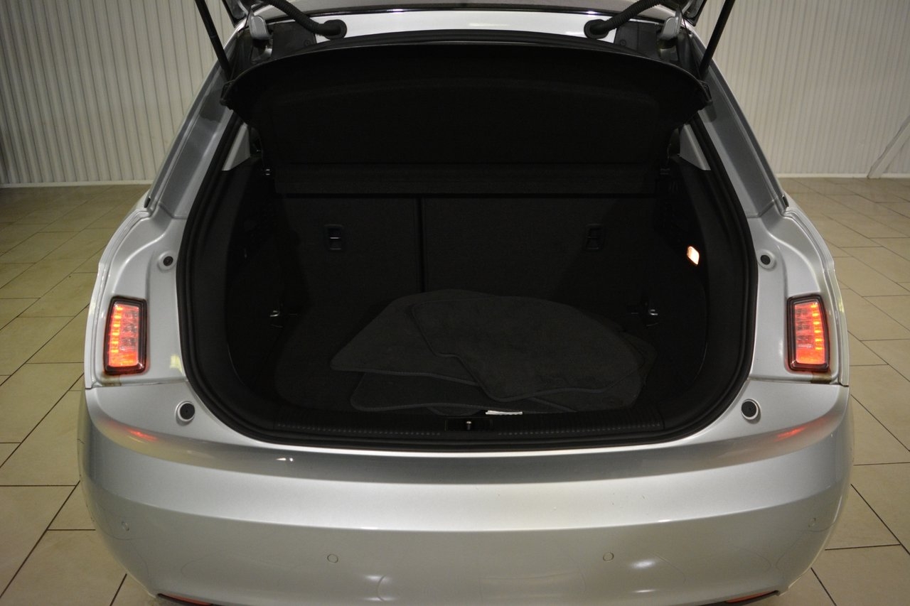 Audi A1 1.4 TFSI 2012, bild 6/10