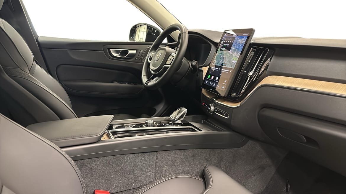 Volvo XC60 T6 Plus Dark Nordic 2026, kuva 4/14