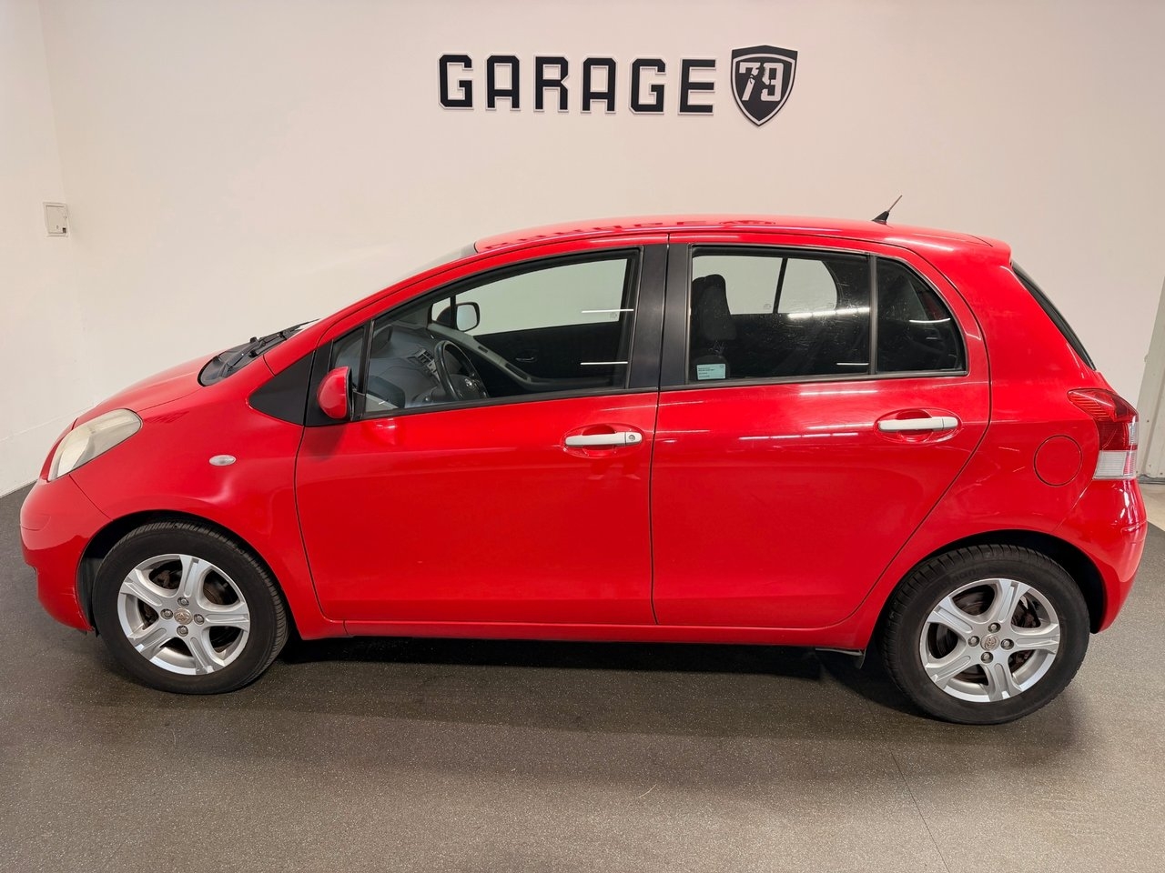 Toyota Yaris 2011, bild 2/10