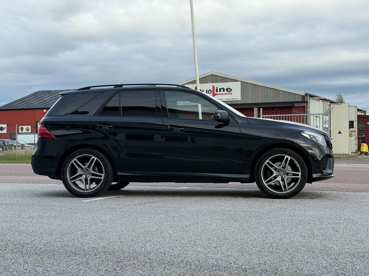 Mercedes-Benz GLE 350 d AMG Line 2018, kuva 5/10