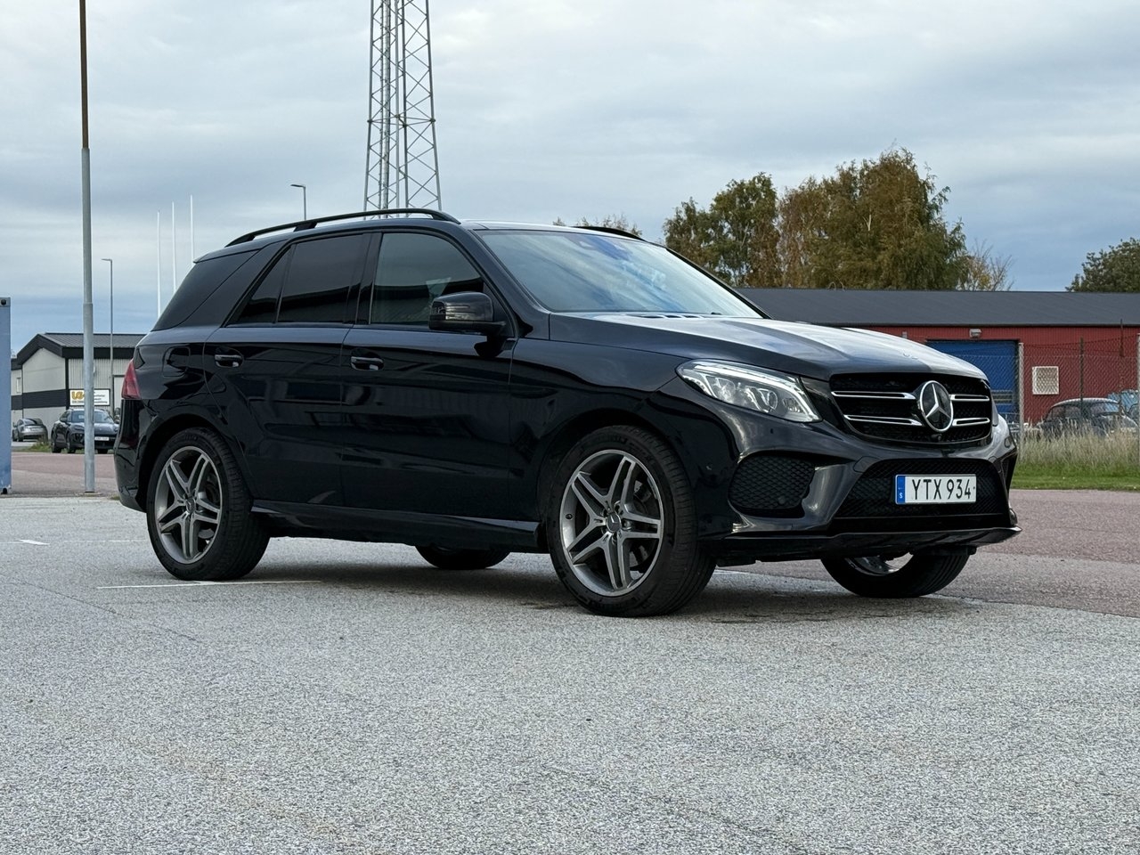 Mercedes-Benz GLE 350 d AMG Line 2018, kuva 6/10