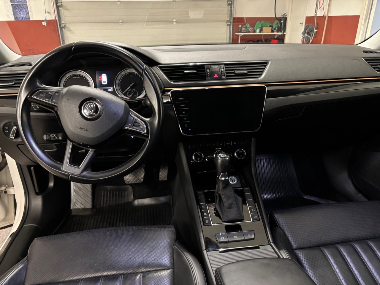 Skoda Superb 2.0 TDI SCR 2018, kuva 7/7