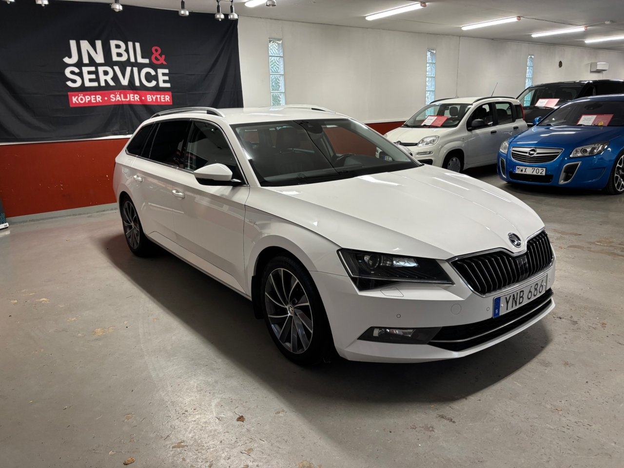 Skoda Superb 2.0 TDI SCR 2018, kuva 2/7