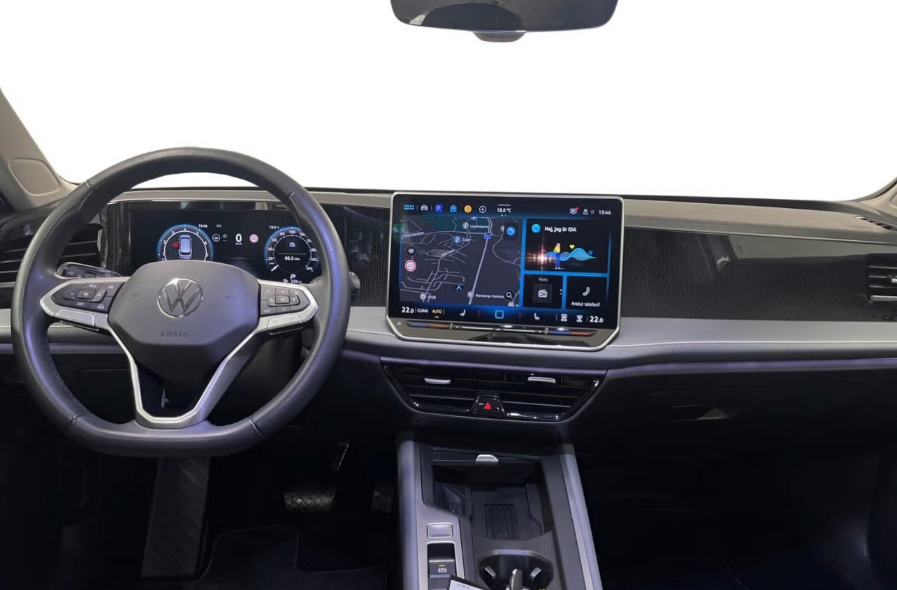 Volkswagen Passat 1.5 eTSI 2024, bild 2/4