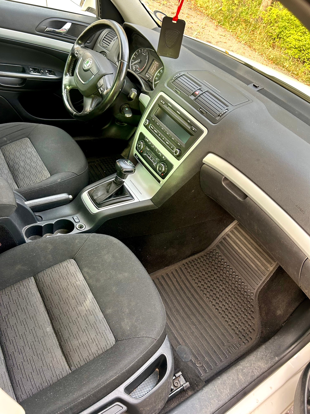 Skoda Octavia 2.0 TDI 2011, kuva 7/10